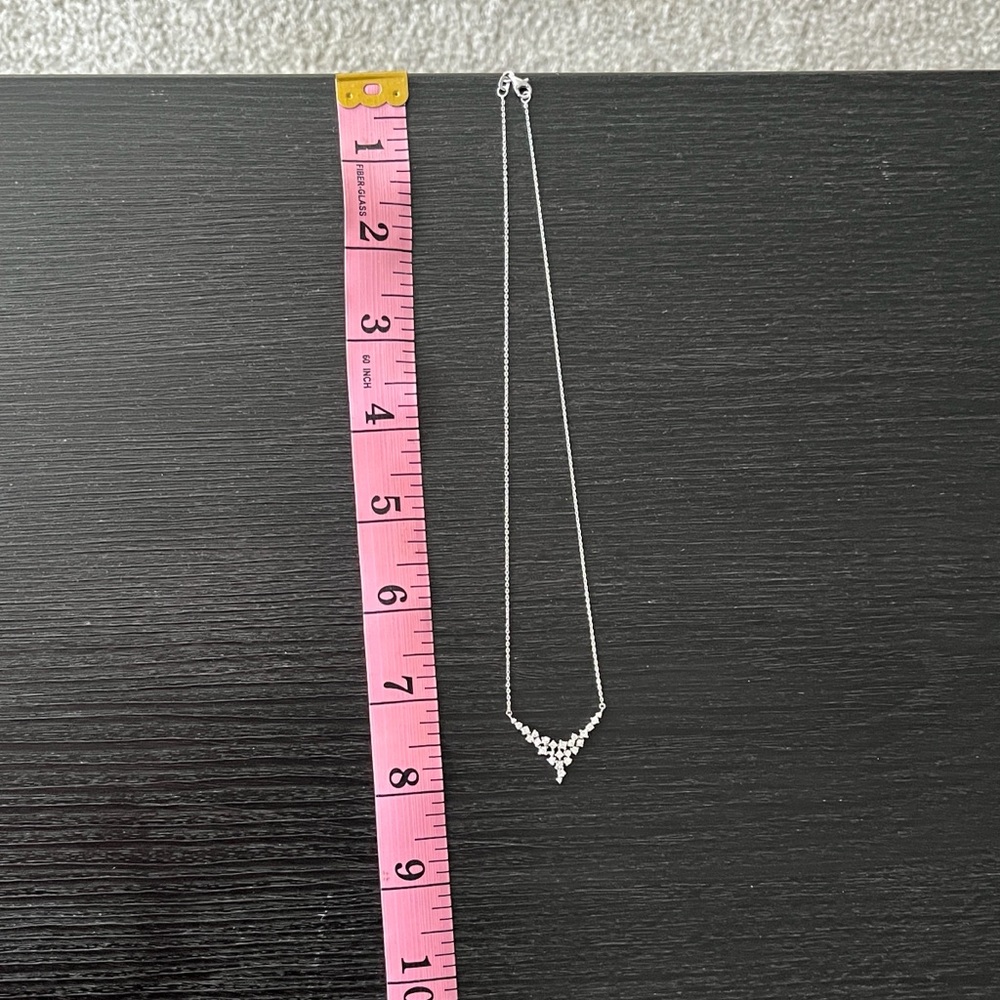 White gold diamond necklace - Picture 3 of 5